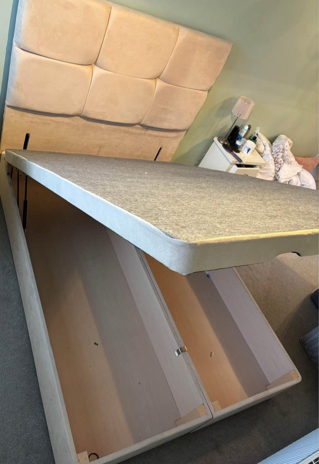 Cube Headboard Divan Bed
