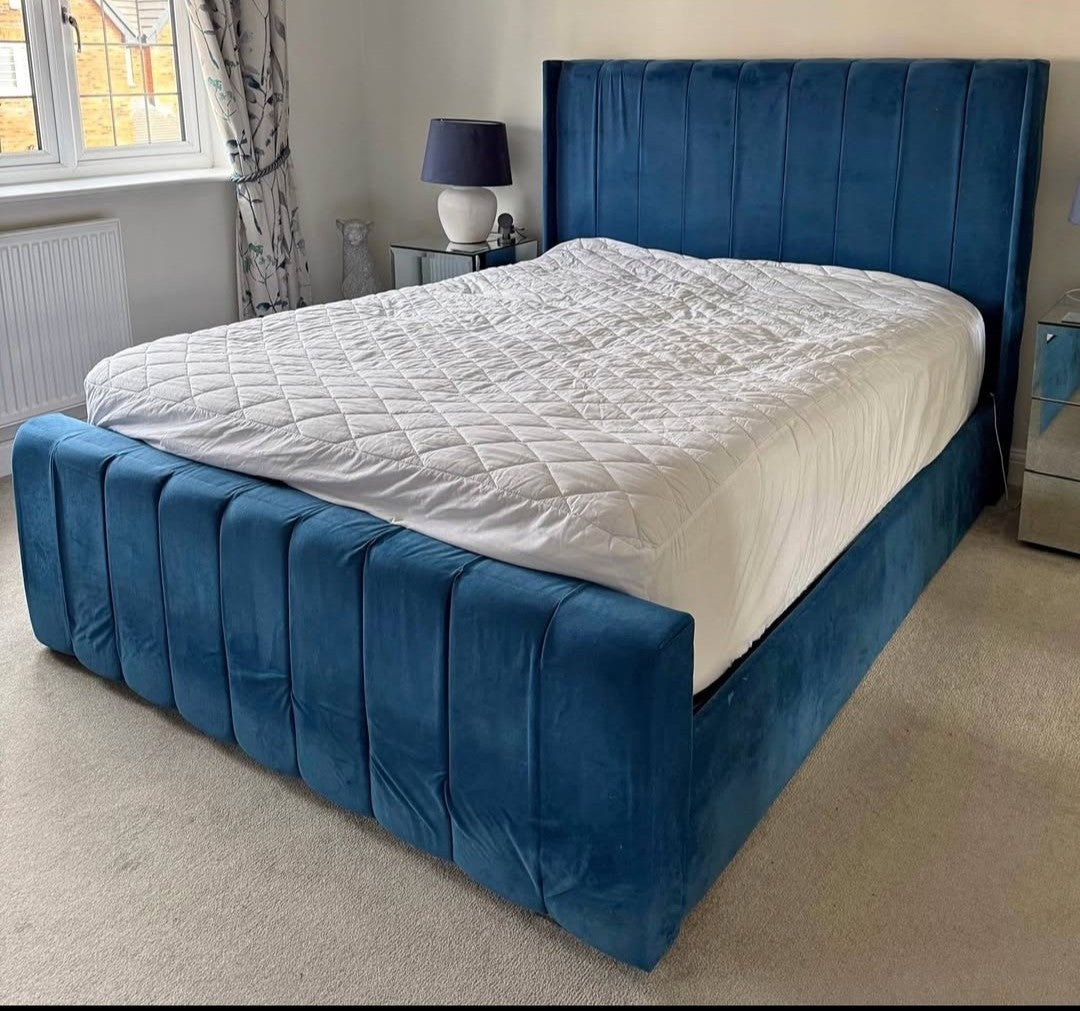 Panel WingBack Bed