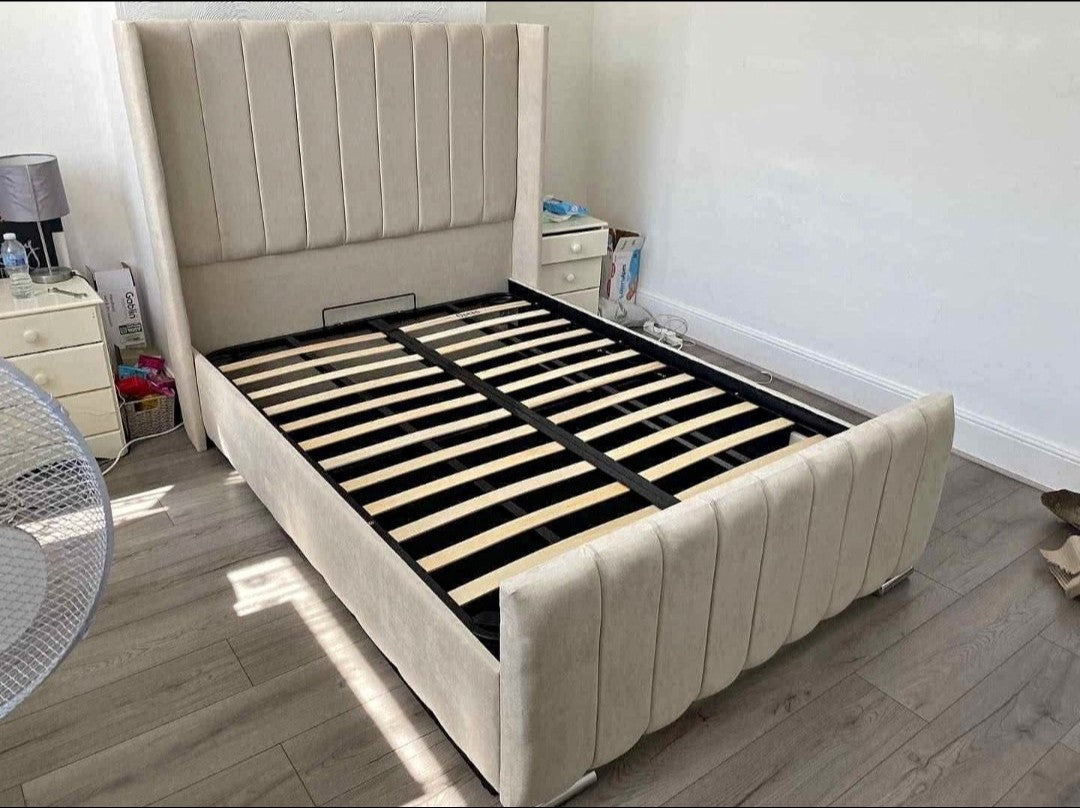 Panel WingBack Bed