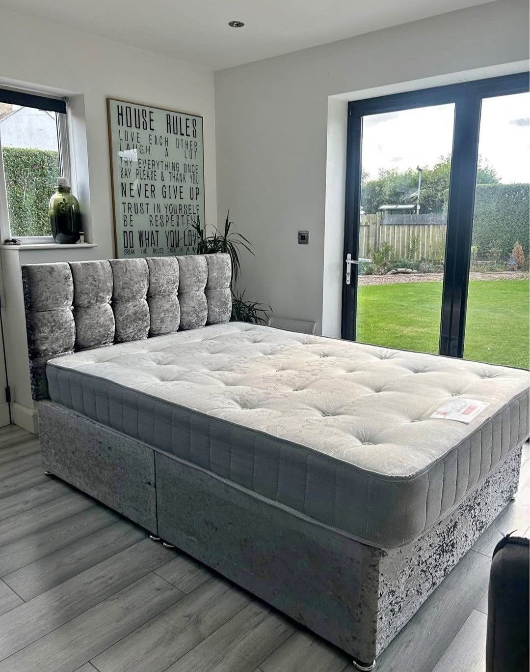 Cube Headboard Divan Bed